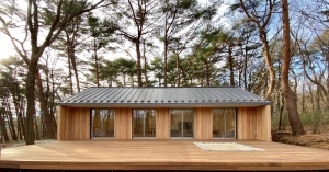 MUJI House "Younoie" opens as a villa for rent in Nasu Highlands