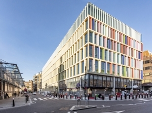 建築デザイン事務所PLPアーキテクチャーによるスマートビル「Kaleidoscope」がロンドンで竣工