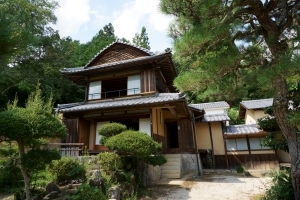 Life in an old Japanese house Vol.9: Japanese Houses and In Praise of Shadows