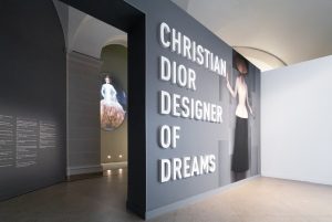"CHRISTIAN DIOR: DESIGNER OF DREAMS" Held at Brooklyn Museum Traces the Brand Legacy