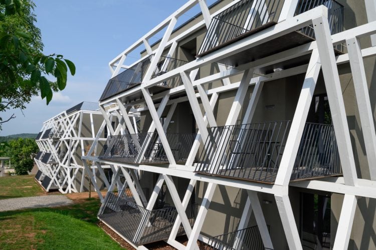 adf-web-magazine-stud-farm-lipica-hotel-maestoso-10