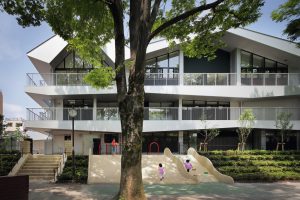 キノアーキテクツが建築設計・デザインを手がけた保育園「大空と大地のなーさりぃ茗荷谷園」が4つのデザインアワードを受賞