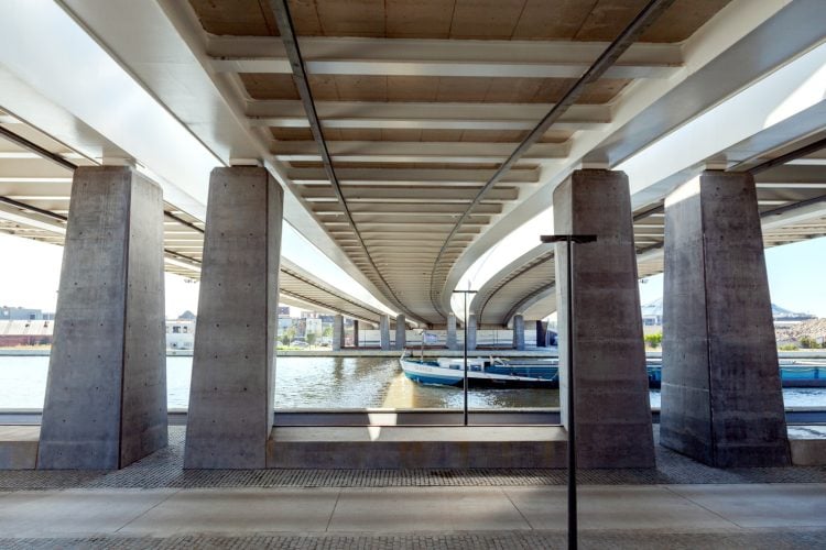 adf-web-magazine-theunis-bridge-in-merkse-5