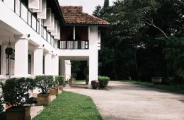 adf-web-magazine-colonial-house