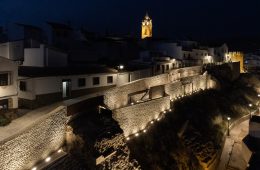 adf-web-magazine-eyac-arquitec-medieval-wall-1