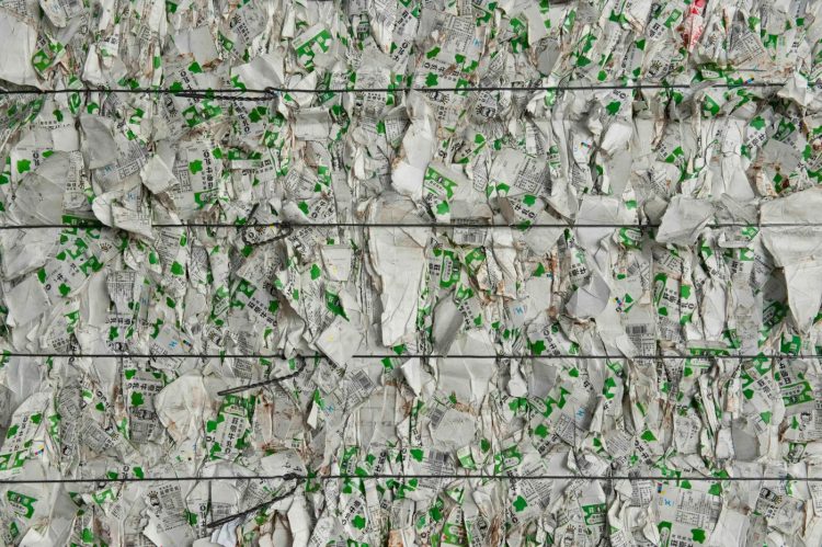 adf-web-magazine-dust-my-broom-2-5