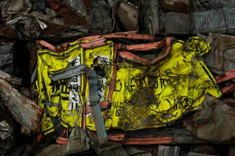 adf-web-magazine-dust-my-broom-2-6