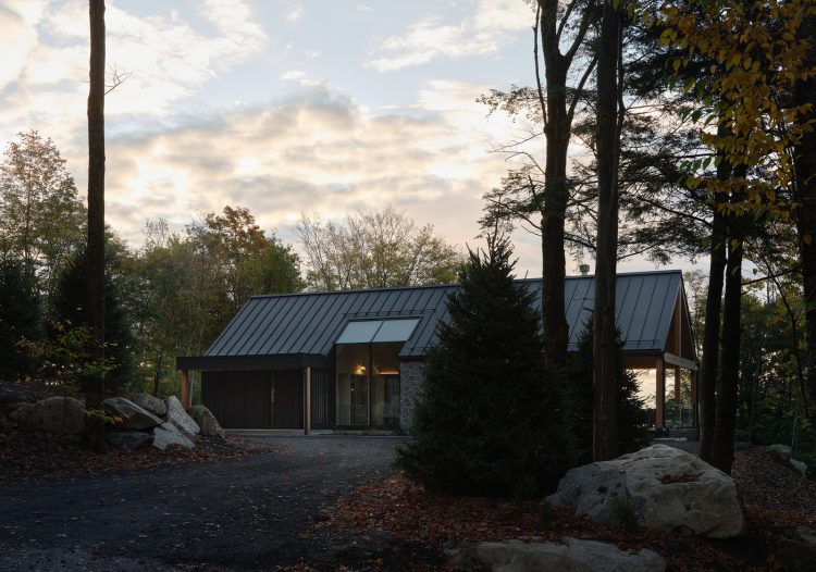 adf-web-magazine-mountainside-residence-bromont-14.jpg