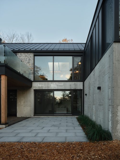  adf-web-magazine-mountainside-residence-bromont-2.jpg