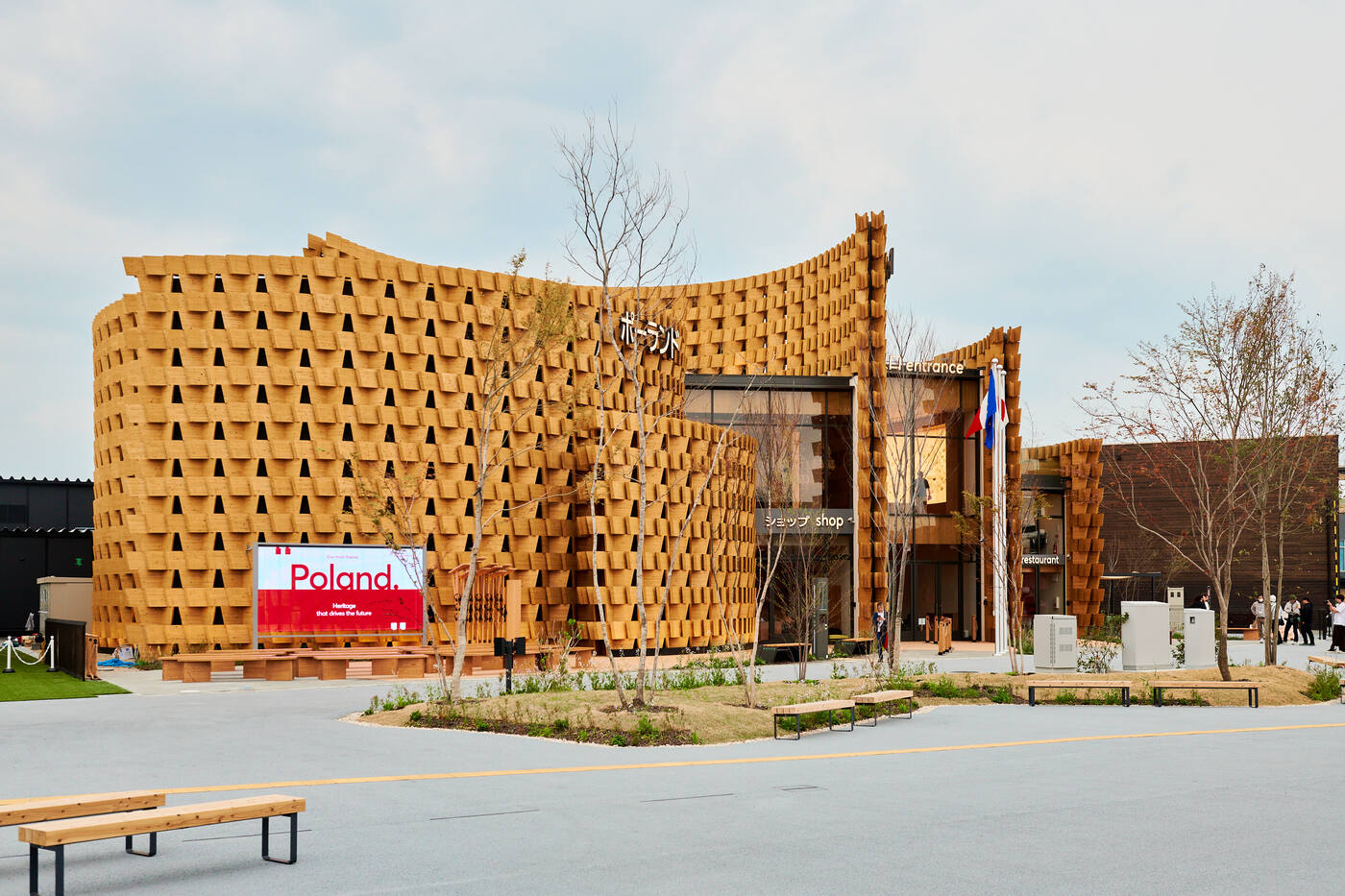 ポーランドのパビリオン　万博　expo 2025 vip gift ポーランドのパビリオン 万博 expo 2025 vip gift - メルカリ