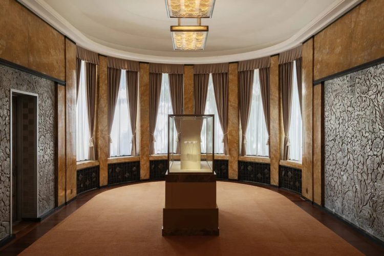 adf-tokyo-metropolitan-teien-art-museum-vca-exhibition-room