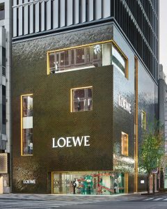 ロエベ 日本最大規模の店舗が銀座にオープン