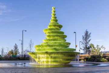 adf-web-magazine-neon-the-fountain-1