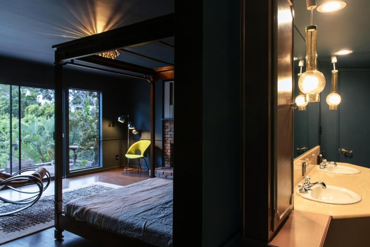 adf-web-magazine-tonester-paints-zappa-nest-11