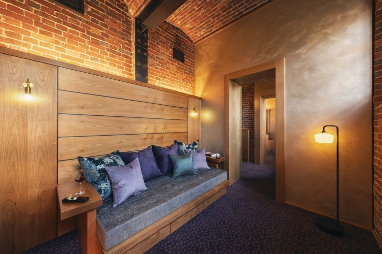 adf-web-magazine-hoshinoya-nara-kangoku-2