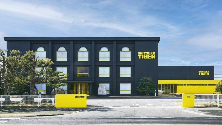 adf-web-magazine-onitsuka-tiger-innovative-factory-1