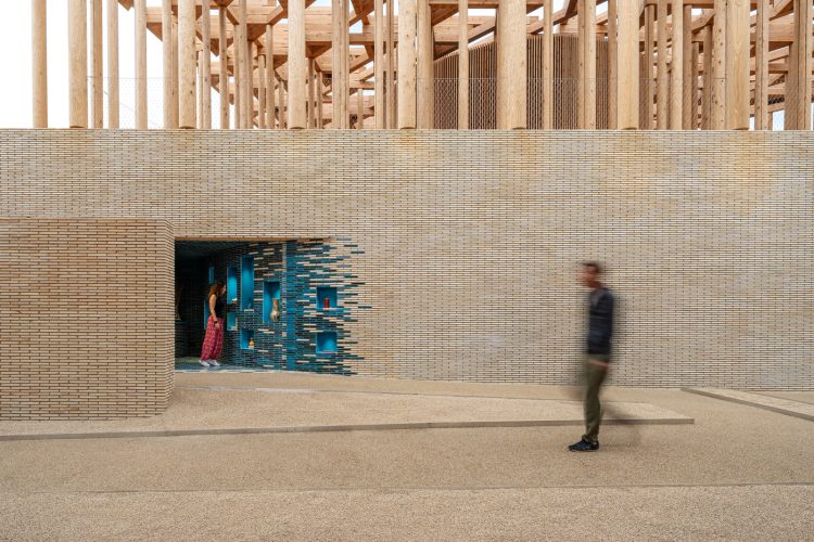 adf-web-magazine-adf-design-award-2026-jannis-intv-2