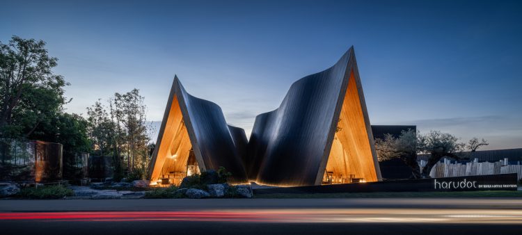 adf-web-magazine-jeravej-hongsakul-29