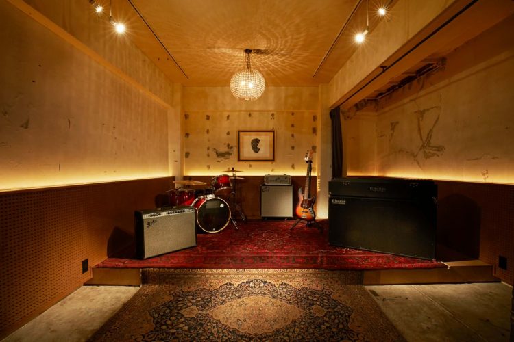 adf-web-magazine-the_way-it-appears-22