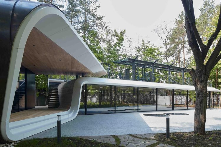 adf-web-magazine-garage-atrium-9