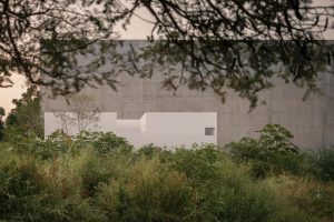 Kehai House: Architect's House by HW Studio