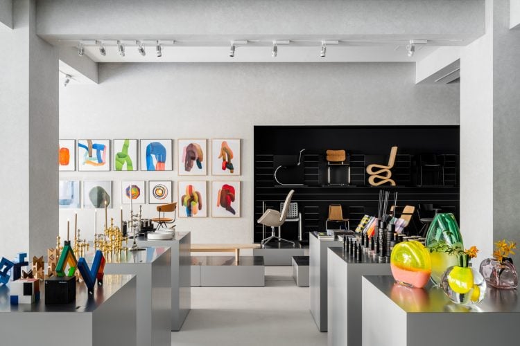 adf-web-magazine-maarket-one-stool-one-story-2