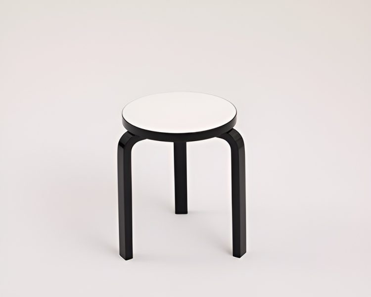 adf-web-magazine-maarket-one-stool-one-story-4
