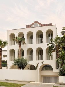 シドニーの設計事務所Common Officeによるボンダイビーチの住宅「Ramsgate House」