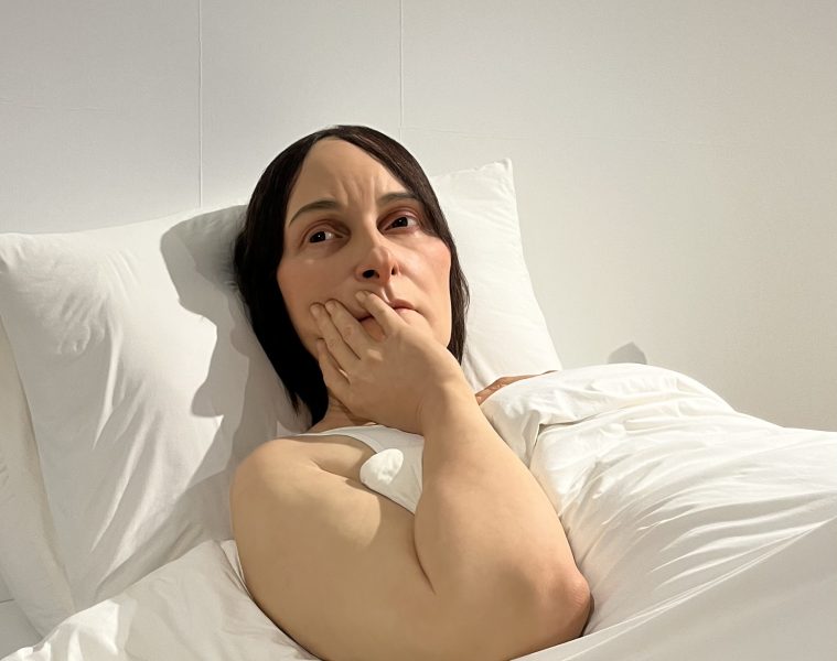 adf-web-magazine-ron-mueck-In-bed